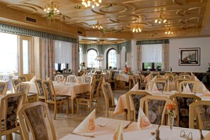 Desayuno buffet incluido todos los días