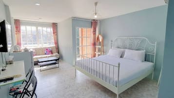 Deluxe Room (Pet Friendly)