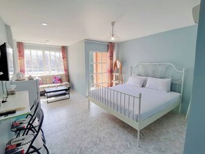 Ropa de cama de alta calidad, escritorio y cortinas blackout 