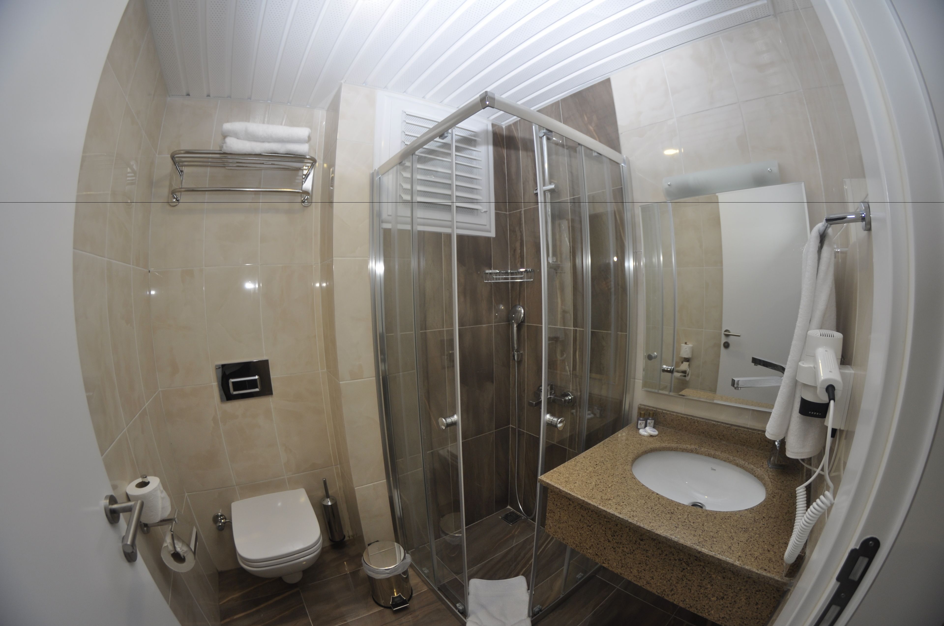 standard double room | bathroom | shower, free toiletries, hair dryer, slippers