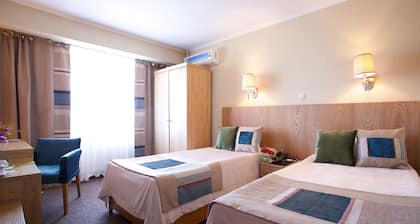 Club Hotel Dostuk