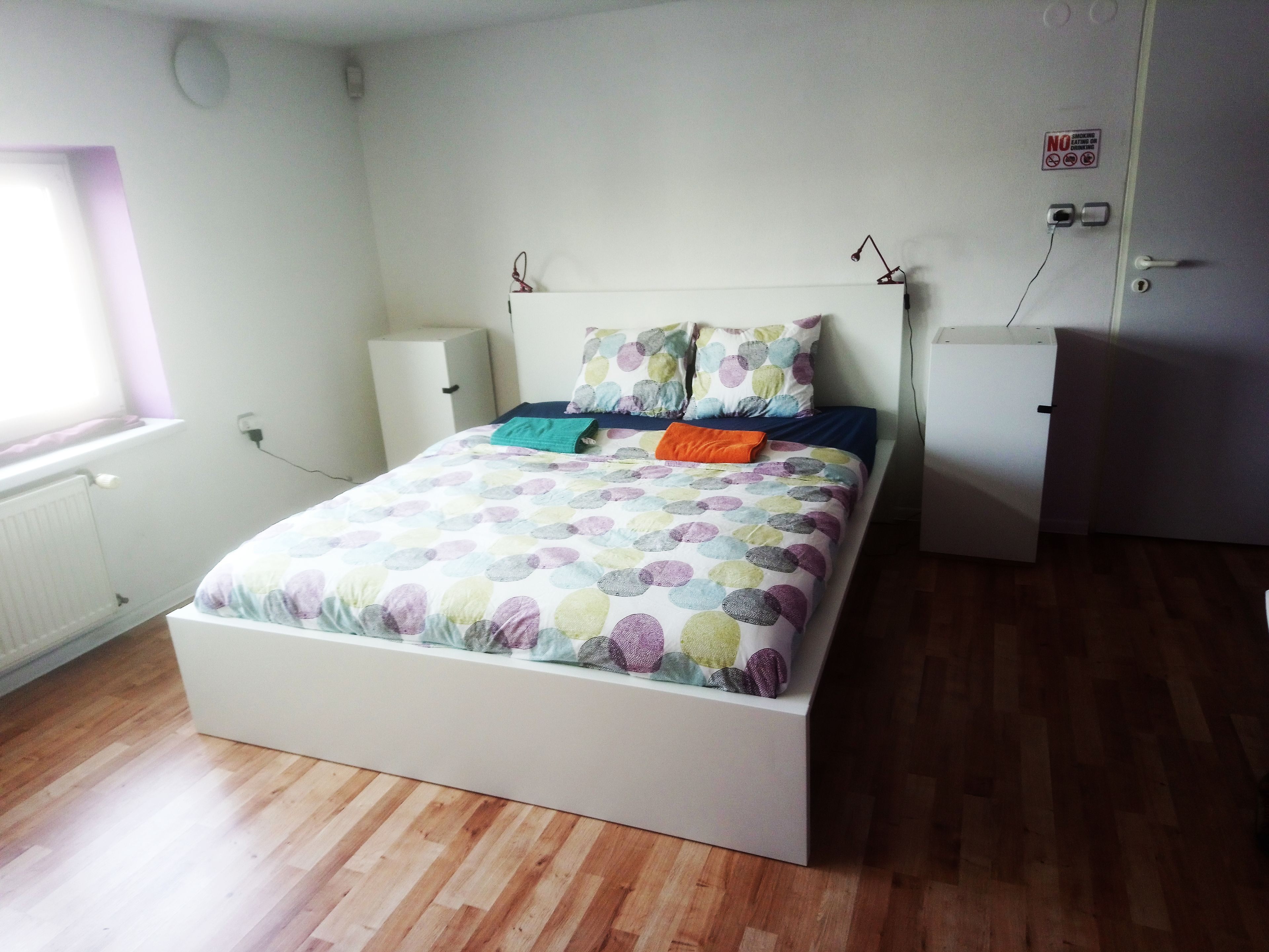 Desk, free WiFi, bed sheets