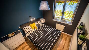 Comfort Double Room | Desk, free WiFi, bed sheets