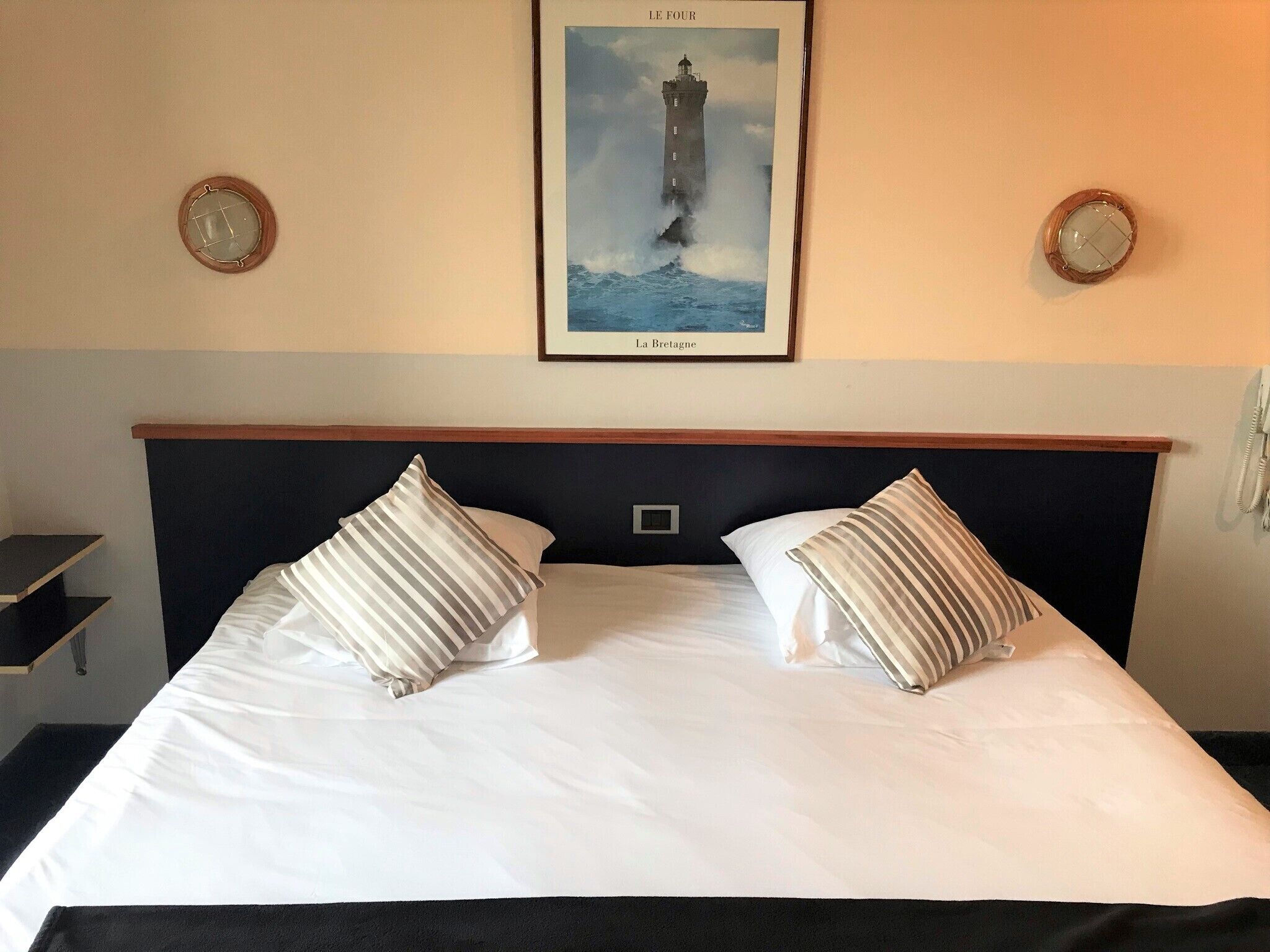 Ropa de cama de alta calidad, decoración personalizada y escritorio 