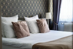 Superior Double Room with a Terrace | Premium bedding, individually decorated, desk, blackout curtains - L'Auberg'Ine - Maison Glenn Anna (Sainte-Anne-d'Auray)