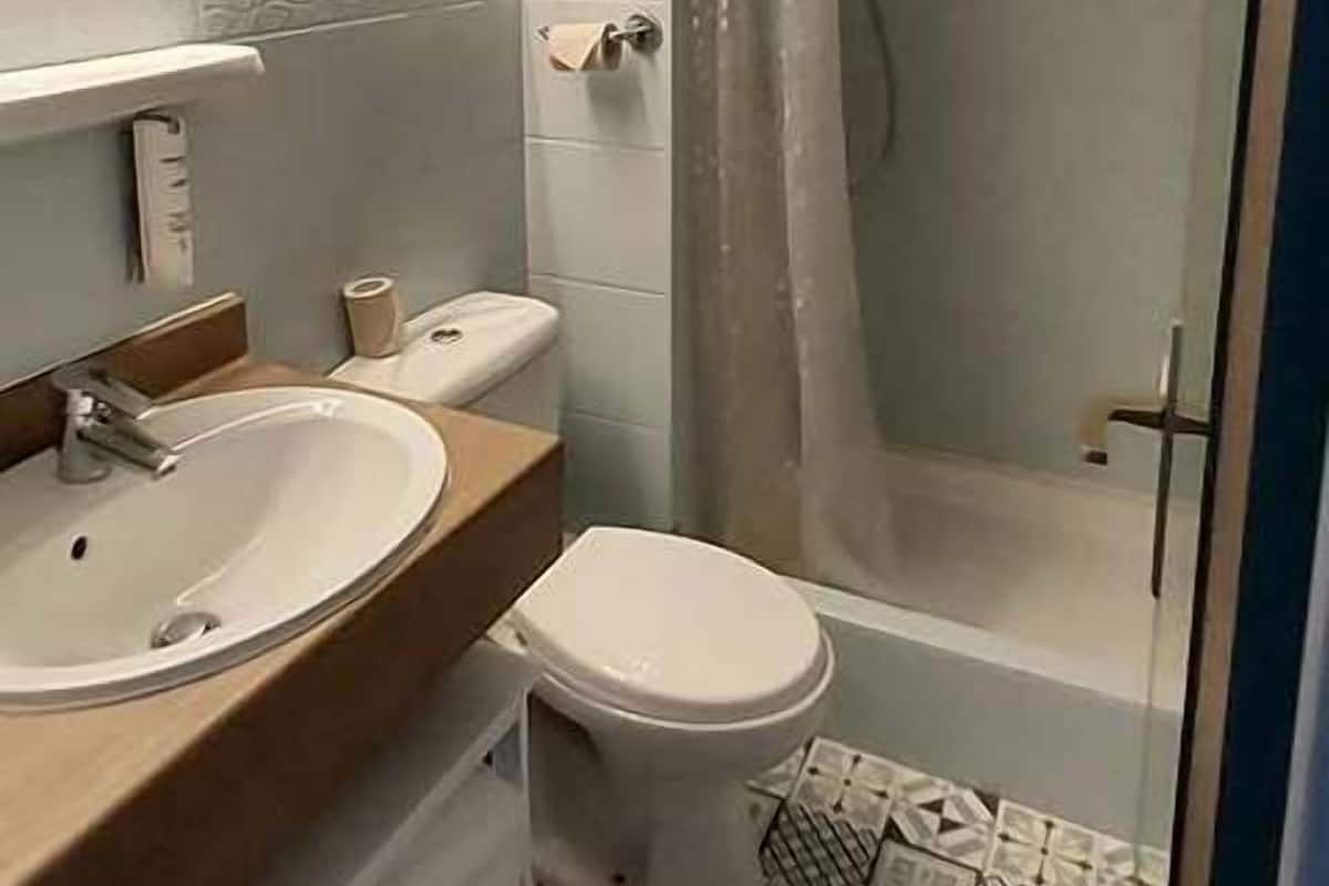 traditional room, 1 double bed | 1 bedroom, premium bedding, individually decorated, desk