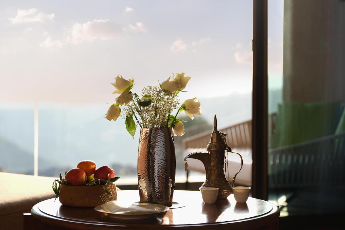 Habitación Deluxe, vista a la montaña | 1 habitación, ropa de cama de alta calidad y minibar