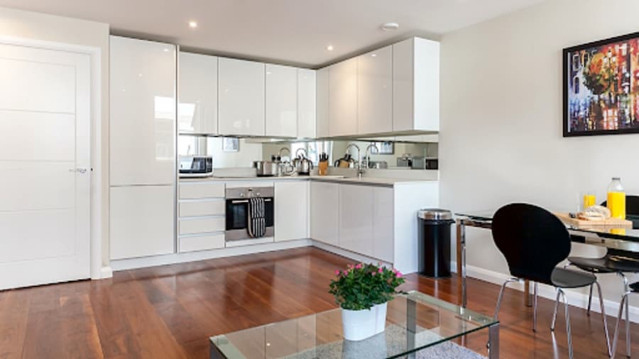 One Bed Serviced Apt near Holborn in Chancery Lane