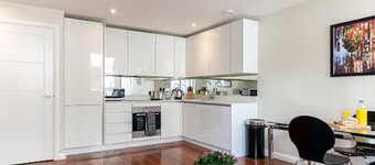 One Bed Serviced Apt near Holborn in Chancery Lane