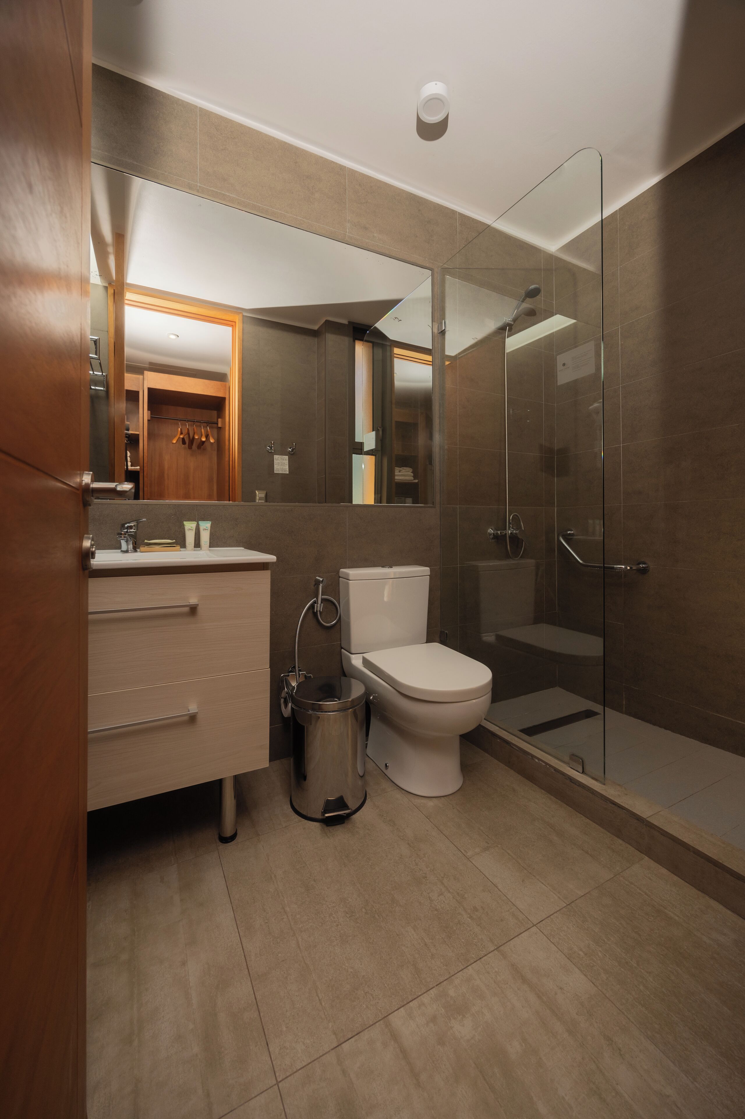 superior double or twin room, 1 bedroom, ensuite | bathroom | shower, eco-friendly toiletries, towels