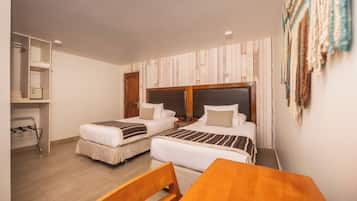 Standard Double Room, 1 King Bed
