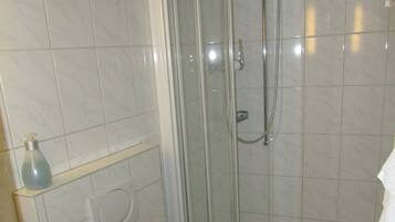 Double Room | Bathroom | Shower, hair dryer