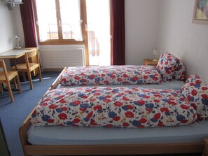 Double Room | Free cots/infant beds, free WiFi - Pension Egg (Hospental)