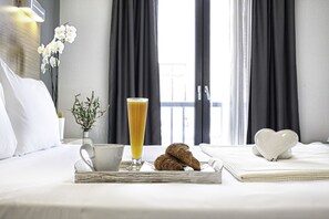 Deluxe Double Room, 1 Bedroom, Balcony | Minibar, in-room safe, blackout drapes, soundproofing - Atlas Hotel Skiathos (Skiathos)