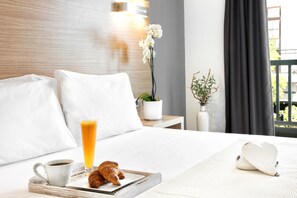 Deluxe Double Room, 1 Bedroom, Balcony | Minibar, in-room safe, blackout drapes, soundproofing - Atlas Hotel Skiathos (Skiathos)