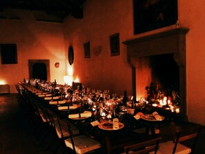 Exclusive Villa | In-room dining - Castello di Mugnana (Greve in Chianti)