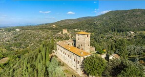 Front of property - Castello di Mugnana (Greve in Chianti)