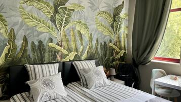 Twin Room | 1 bedroom, premium bedding, Select Comfort beds, minibar