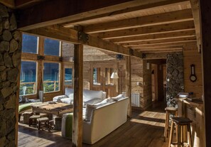 Interior - Aguas Arriba Lodge (El Chalten)
