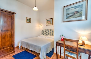 Standard Double Room | Free cots/infant beds, rollaway beds, free WiFi