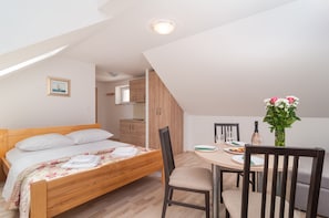 Schallisolierte Zimmer, Zustellbetten, kostenloses WLAN