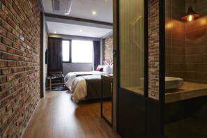 Premium bedding, in-room safe, desk, soundproofing - Urban Island Hotel (Jeju City)