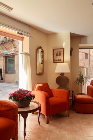 Reception - Hostal Antigua Morellana (Valencia)
