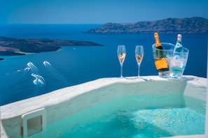 View from property - Modernity Suites (Santorini)