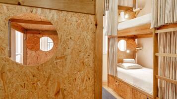 Shared Dormitory, Shared Bathroom (6 Beds) | In-room safe, soundproofing, iron/ironing board, free WiFi