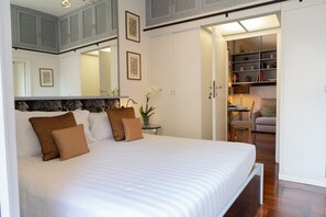 Deluxe Apartment | Premium bedding, in-room safe, individually furnished, desk