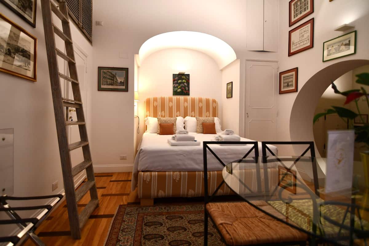 Design Studio | 1 bedroom, premium bedding, in-room safe, individually furnished
