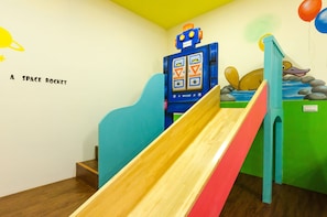 Familienzimmer, Badewanne | Kinder-Themenzimmer