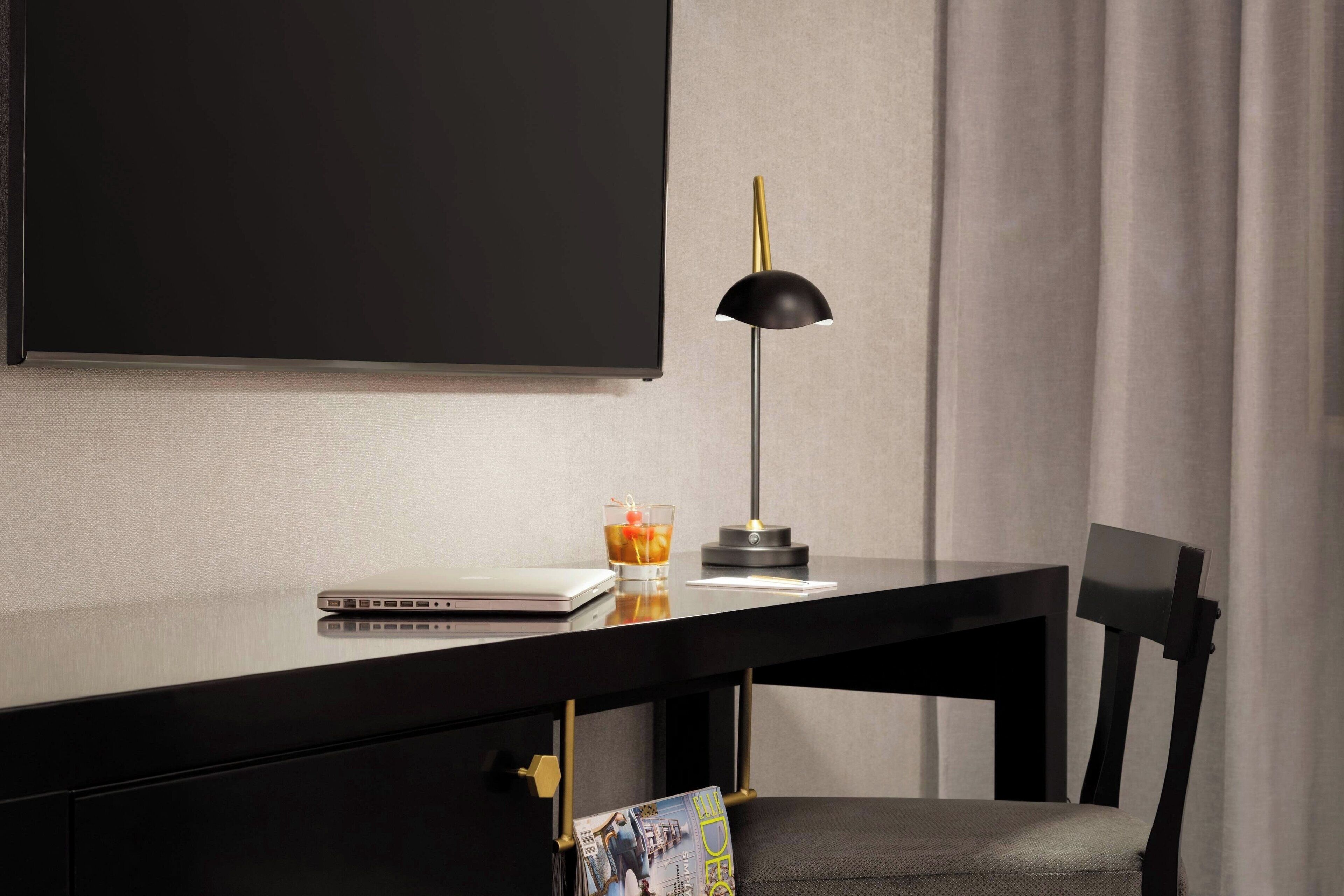 1 bedroom, premium bedding, pillow-top beds, minibar