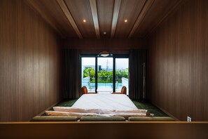 THE CAVE | 迷你吧、獨特設計、獨特裝修、免費 Wi-Fi