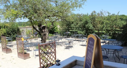 Le Fauverney Lodge