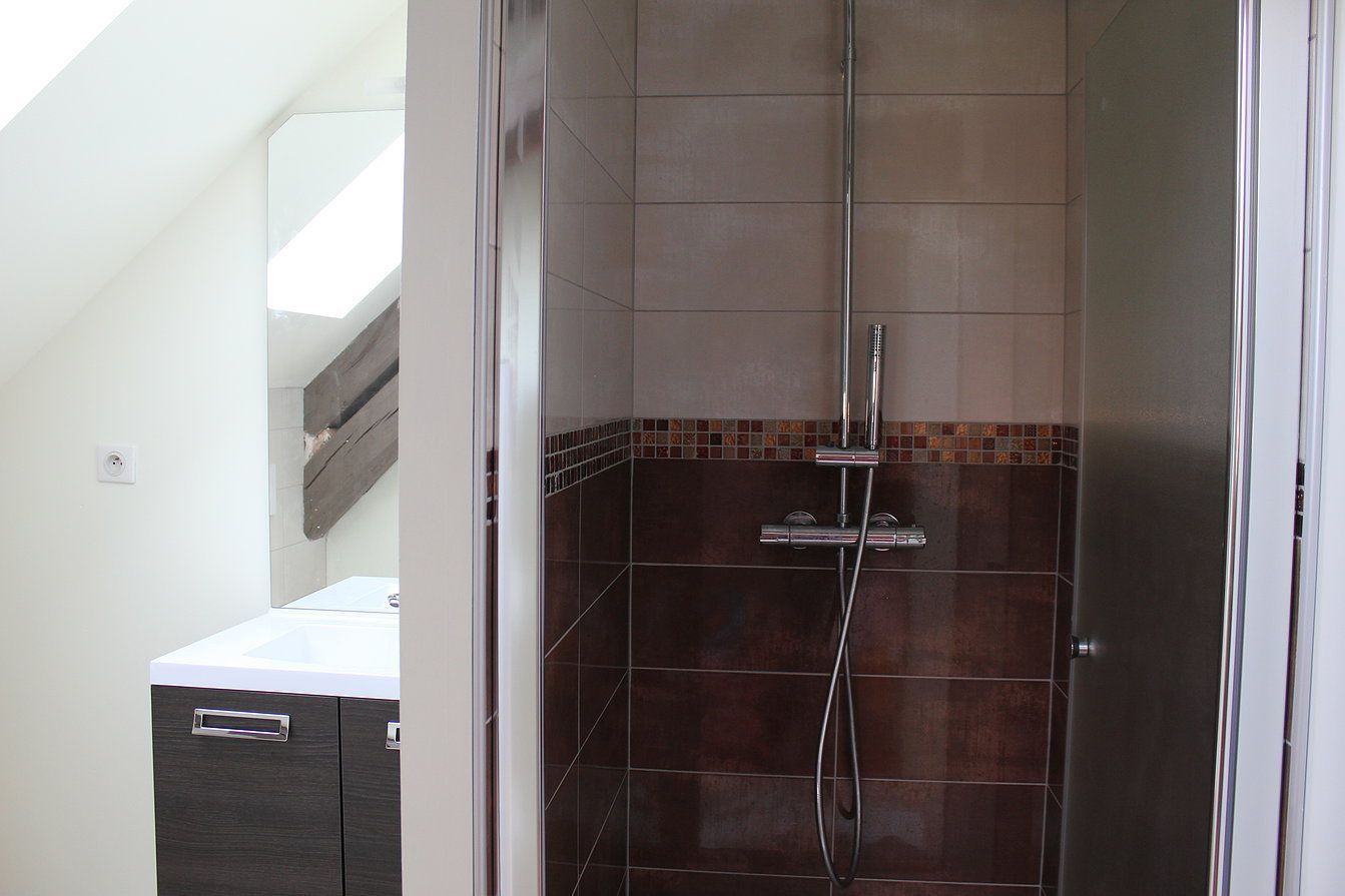 Bathroom shower