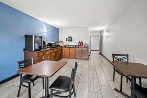 Free daily on-the-go breakfast 