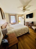 客房, 1 张特大床 | 办公桌、隔音、熨斗/熨板、免费 WiFi