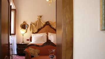 Chambre Deluxe Double ou avec lits jumeaux | Coffres-forts dans les chambres, décoration personnalisée