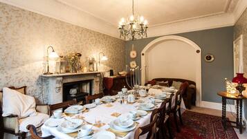 Petit déjeuner préparé à la commande compris tous les jours