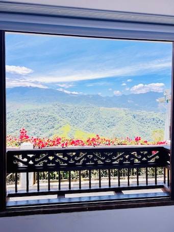 Standard Room | In-room safe, individually decorated, individually furnished. Hotel Reserva Monarca