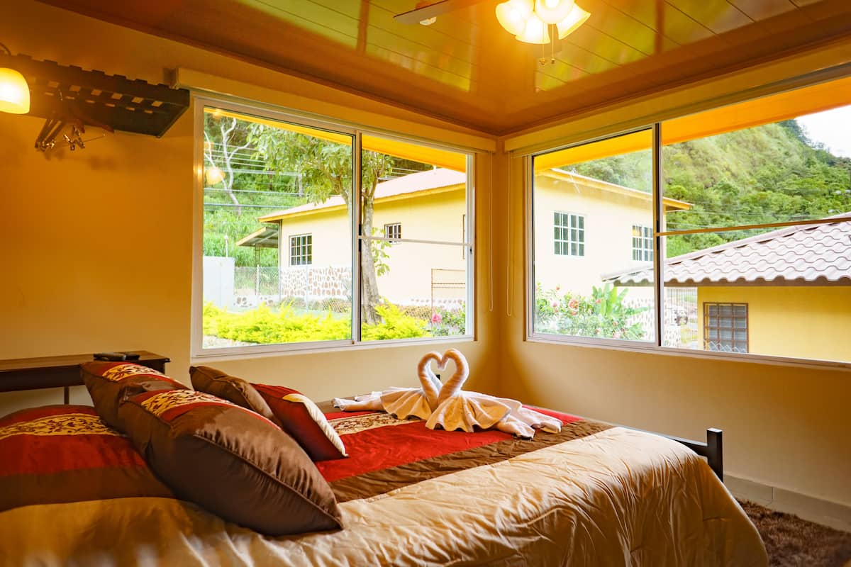 Superior-Doppelzimmer | Schreibtisch, Bügeleisen/Bügelbrett, kostenloses WLAN, Bettwäsche