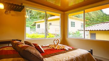 Habitació doble superior | Escriptori, planxa i posts de planxar, wifi gratuïta i roba de llit