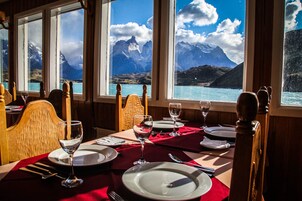 Breakfast, lunch, dinner served; international cuisine 