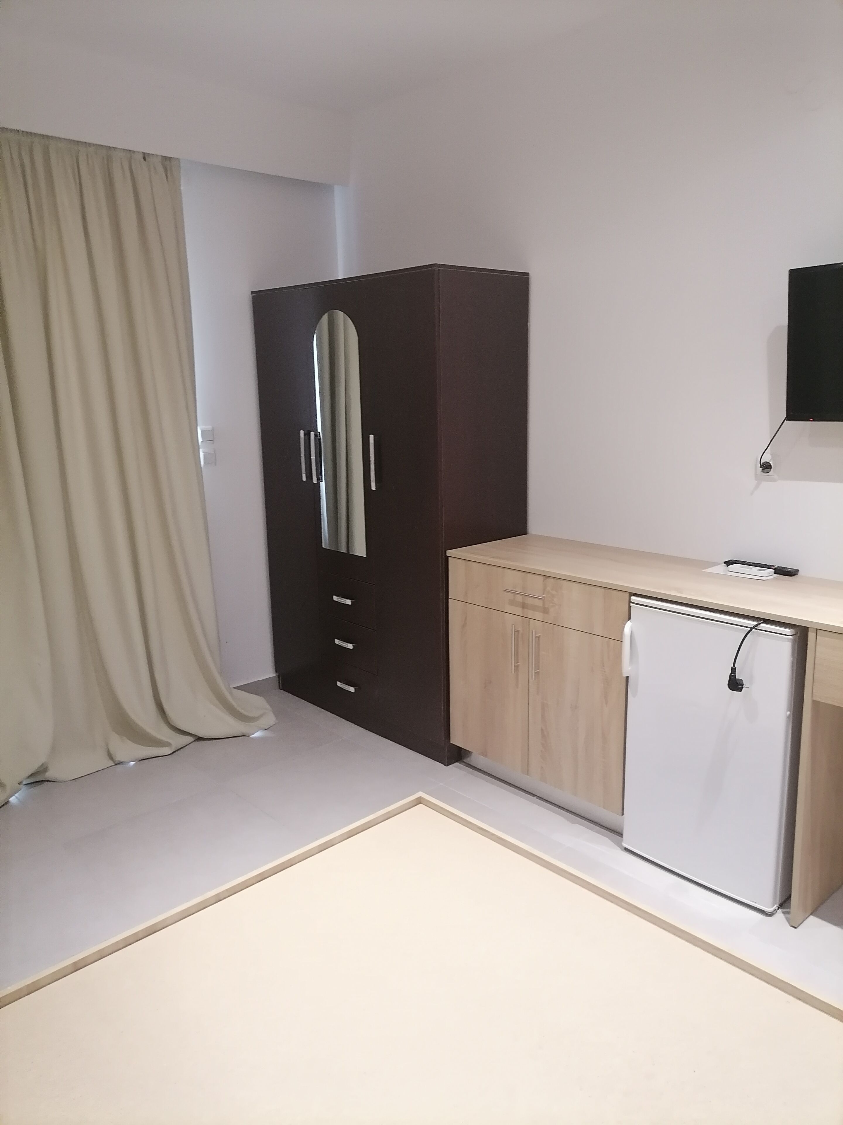 triple room | in-room safe, blackout curtains, soundproofing, iron/ironing board