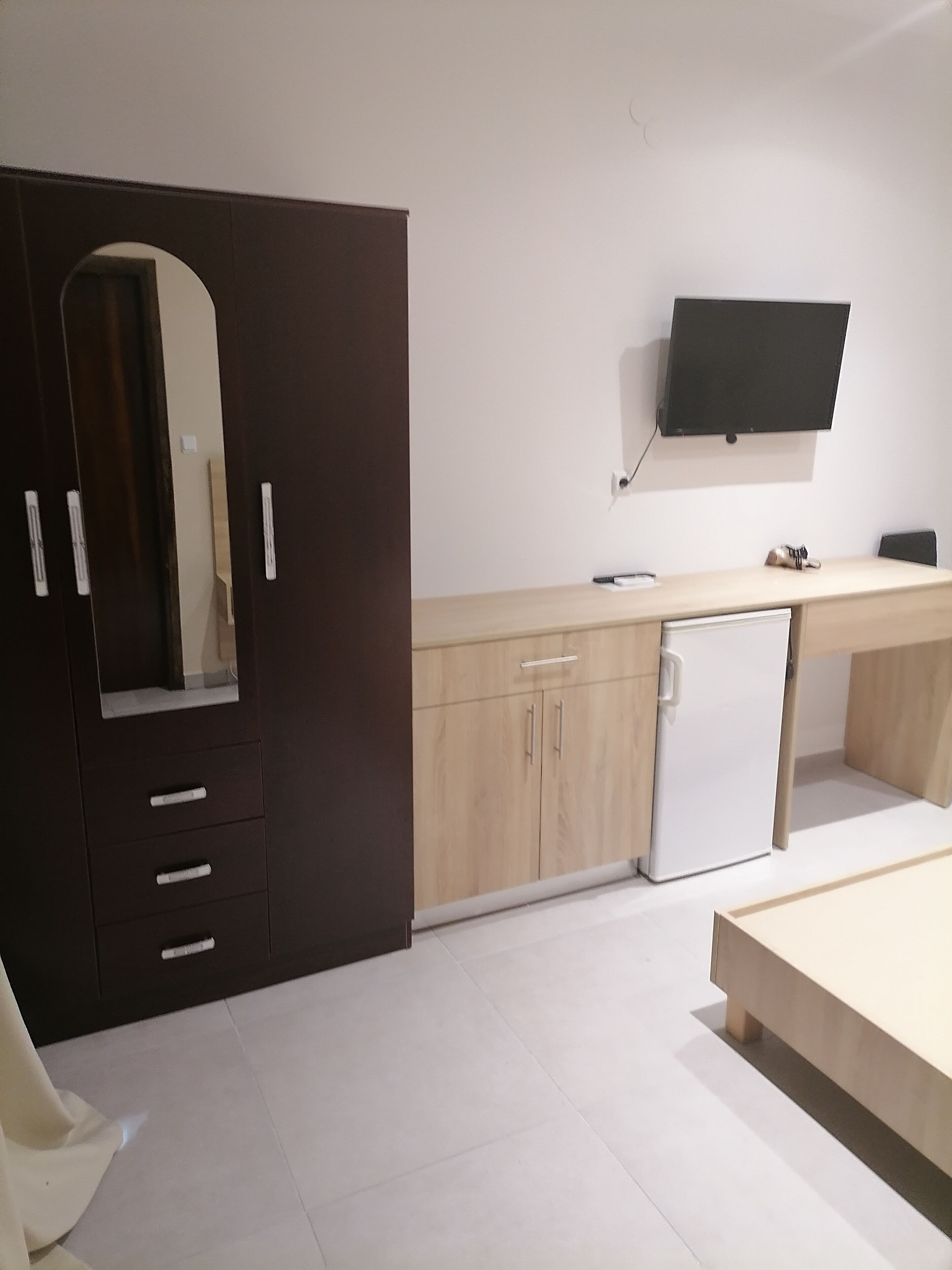 triple room | in-room safe, blackout curtains, soundproofing, iron/ironing board