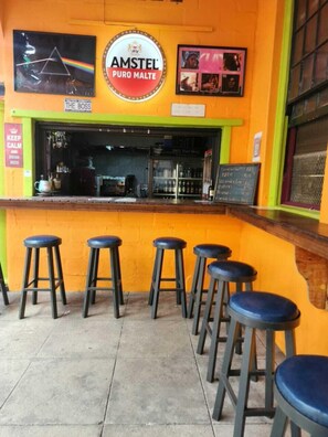Bar (on property) - Riverlodge Backpackers (Cape Town)