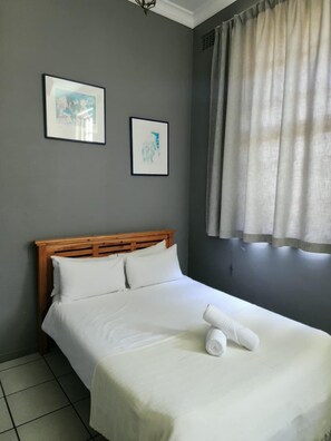 Chambre Double Classique, 1 lit double, non-fumeurs | Wi-Fi gratuit, draps fournis