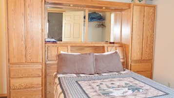 Standard Cabin, Accessible, Kitchenette