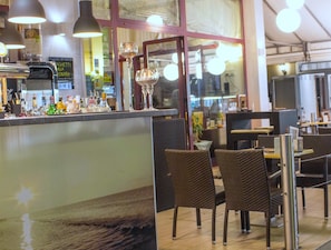 Bar (on property) - Hotel Menfi (Jesolo)